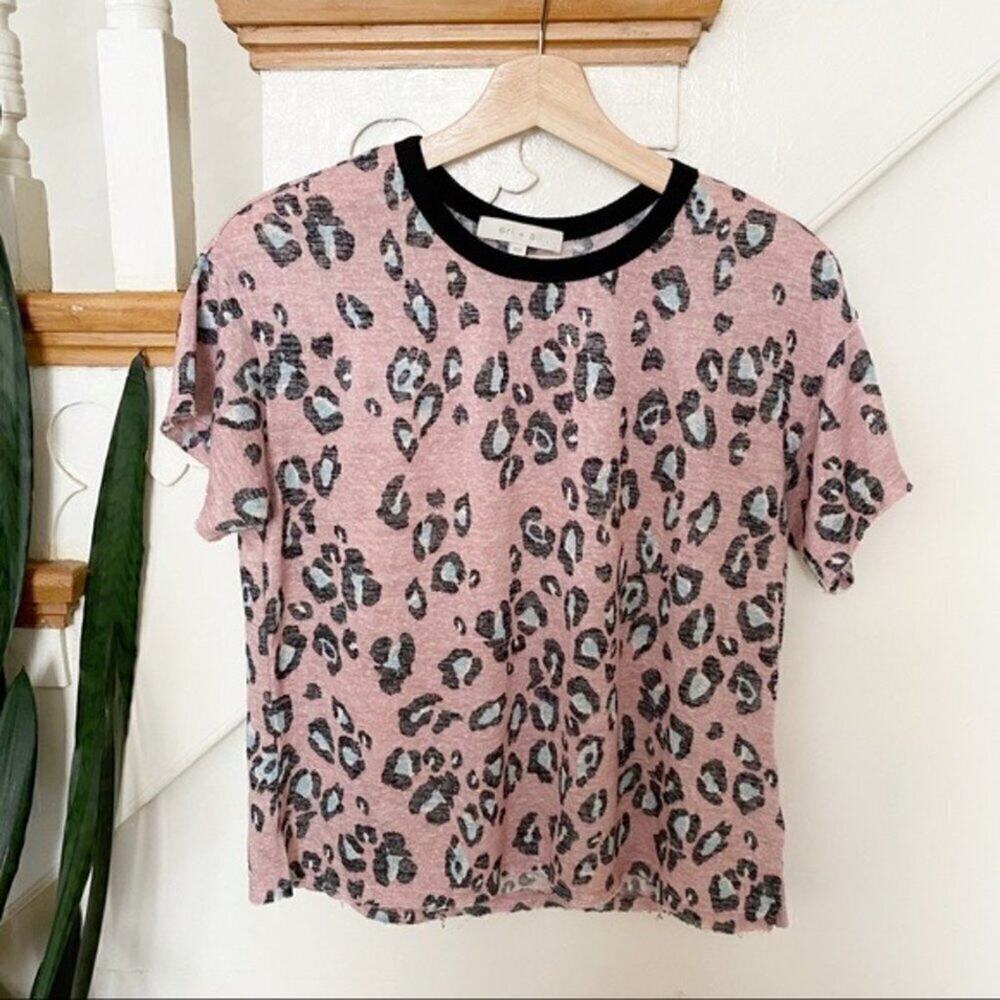 Anthro pink leopard print pattern distressed top
